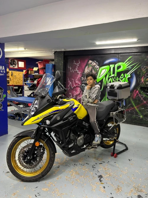 Suzuki V-Strom 800 DE 2024 for Rent in Casablanca 🏍️ | Adventure & Power 🌍 - motorcycles for rent in casablanca - RENTS.ma