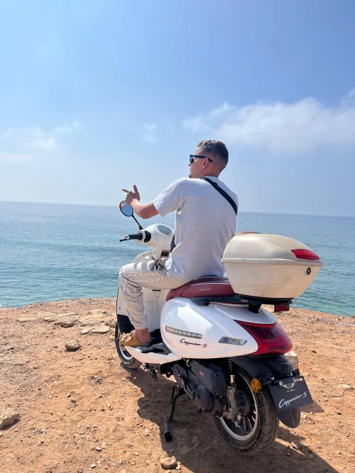 Tamraght Motorcycle Hire - FREE Surfboard Holder - motorcycles for rent in taghazout - RENTS.ma