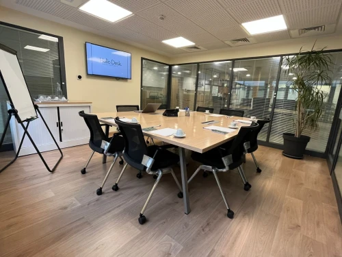Hello Desk - Coworking space Casablanca - offices for rent in casablanca - RENTS.ma