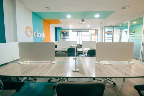 Poste en Espace Partagé – O’Clock Coworking Agadir - offices for rent in agadir - RENTS.ma