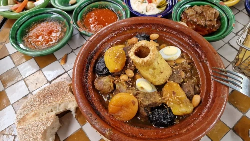 Meilleur Restaurant Casablanca – Détente & Cuisine Marocaine à La Sqala - book restaurant in casablanca - RENTS.ma