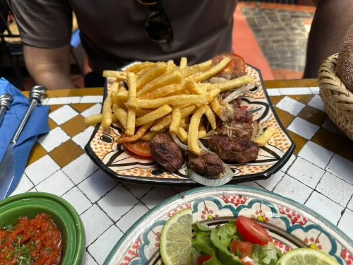 Meilleur Restaurant Casablanca – Détente & Cuisine Marocaine à La Sqala - book restaurant in casablanca - RENTS.ma