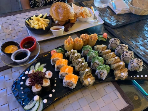 🍽️ Restaurant Beni Mellal – International Flavors at Manhattan Restaurant - book restaurant in beni-mellal - RENTS.ma