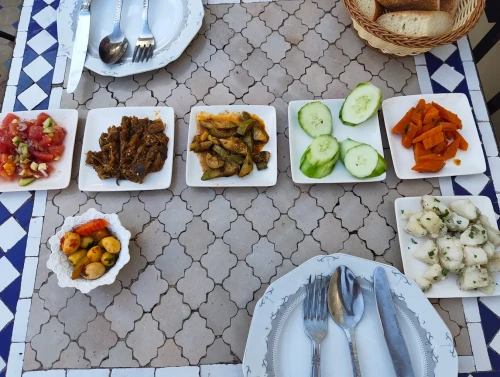 Best Restaurants in Fes – Dine Above the Medina at Palais Fès Yahya Rooftop - book restaurant in fes - RENTS.ma