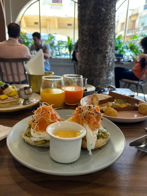 Le Duo Café Restaurant – A Cozy Spot for Food Lovers in Morocco - book restaurant in casablanca - RENTS.ma