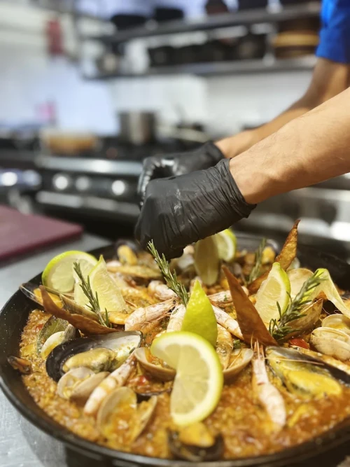 ❄️ Restaurant Antarctique – Exquisite Dining in Tangier - book restaurant in tangier - RENTS.ma