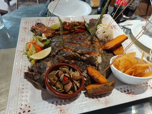 ❄️ Restaurant Antarctique – Exquisite Dining in Tangier - book restaurant in tangier - RENTS.ma