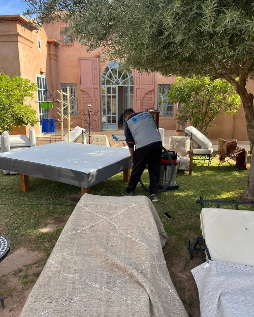 Nettoyage, Décapage et Traitement Bejjmate avec Protection - Marrakech - hire a professional in marrakech - RENTS.ma