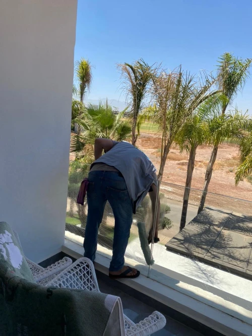 Nettoyage des Vitres, Cadres et Rideaux - Marrakech - hire a professional in marrakech - RENTS.ma