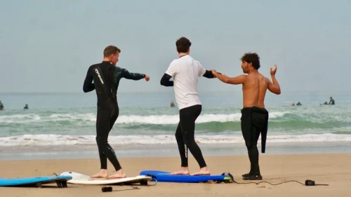 Drop-In Surf Guiding - Group - surf for rent in agadir - RENTS.ma