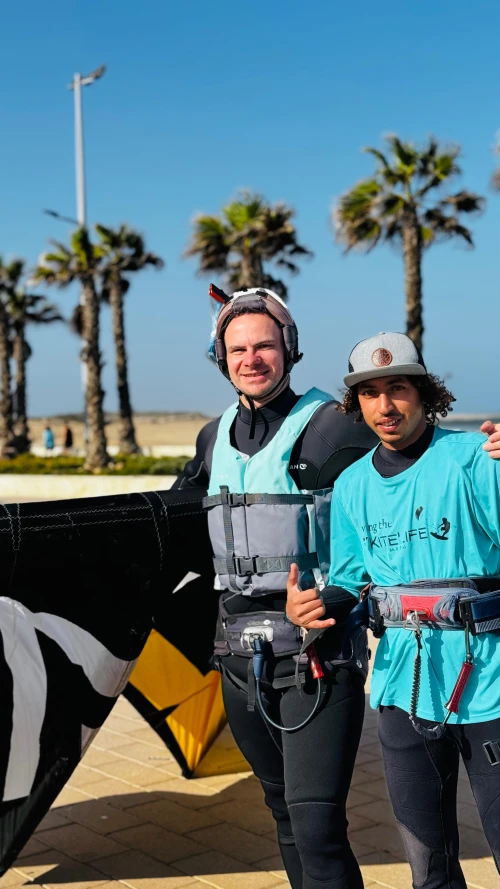 Kitesurfing course in Essaouira 🪁 | lessons, surfing, wingfoil - surf for rent in essaouira - RENTS.ma