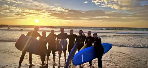 Taghazout Waves - Morocco Surf Camp - surf for rent in taghazout - RENTS.ma