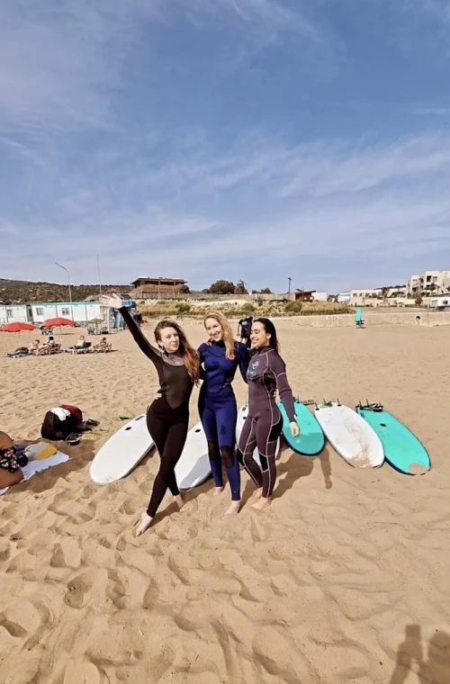 Taghazout Waves - Morocco Surf Camp - surf for rent in taghazout - RENTS.ma