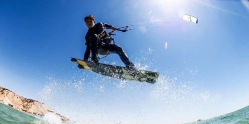 White Dune Kiting – Kitesurf School in Dakhla - surf for rent in dakhla - RENTS.ma