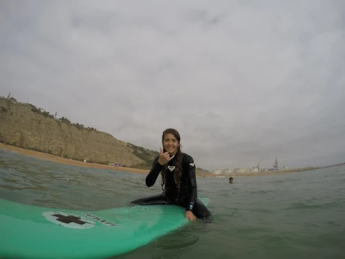 Pack Découverte : Initiation au Surf à Safi - surf for rent in safi - RENTS.ma