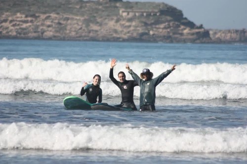 Group surf lessons - surf for rent in essaouira - RENTS.ma