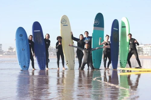 Group surf lessons - surf for rent in essaouira - RENTS.ma