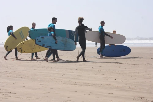 Group surf lessons - surf for rent in essaouira - RENTS.ma