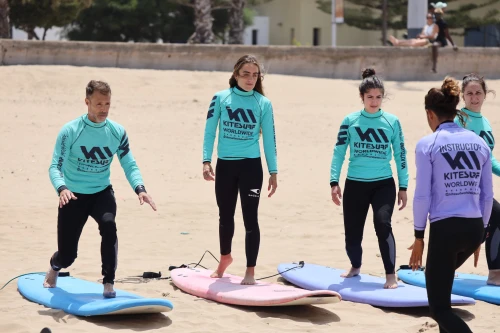 Essaouira Surf Experience : Éveillez le Surfer en Vous - surf for rent in essaouira - RENTS.ma