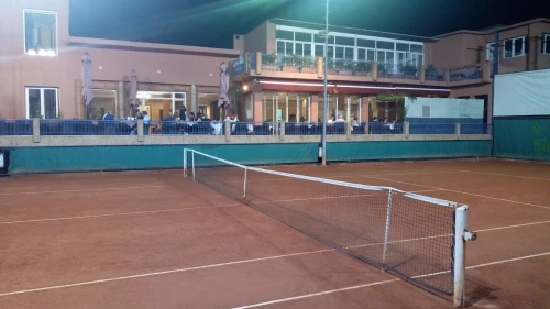 Club le SOC - tennis club casablanca - tennis for rent in casablanca - RENTS.ma